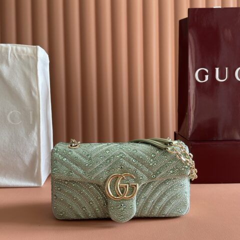 GUCCI GG Marmont系列 型号：837267绿色/水晶