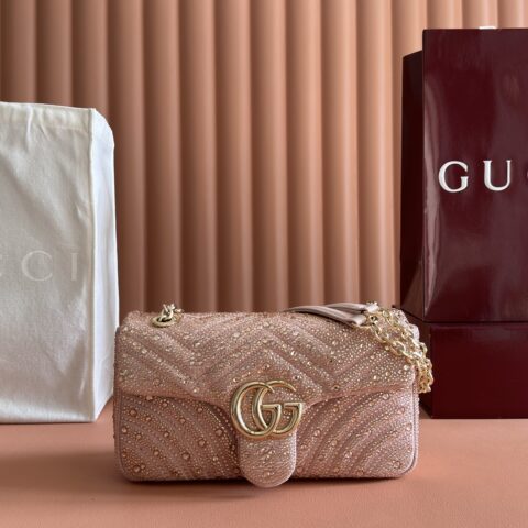 GUCCI GG Marmont系列 型号：837267粉色/水晶
