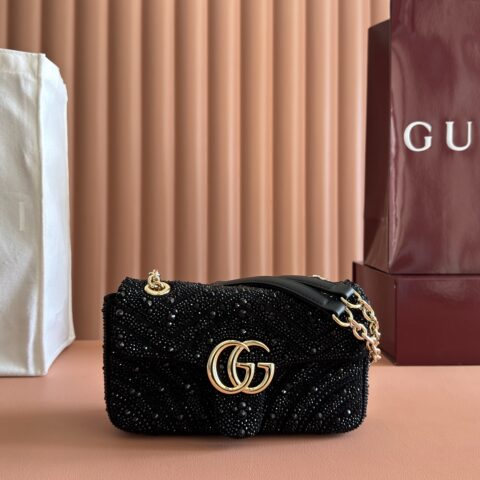 GUCCI GG Marmont系列 型号：837280黑绿色/水晶