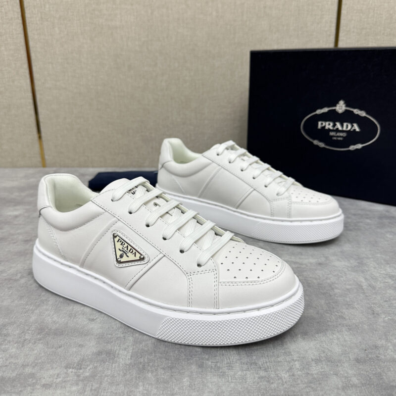 PRADA 新版系列爆款运动鞋