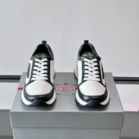 PRADA 拼色运动鞋