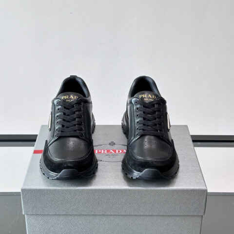 PRADA 休闲运动鞋