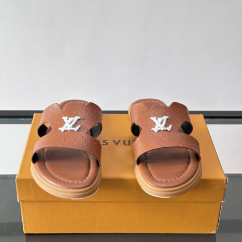 LV Isola系列凉拖鞋