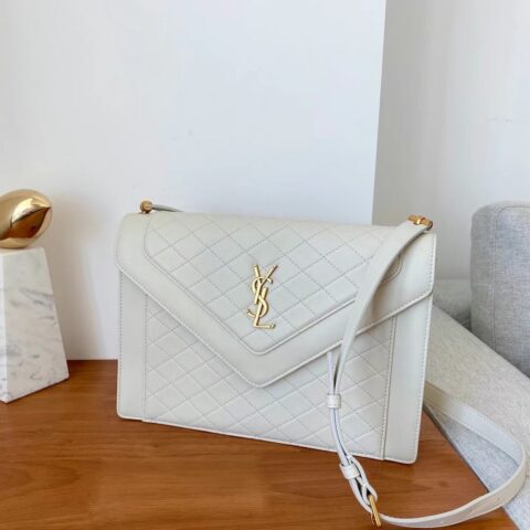 YSL 𝙂𝘼𝘽𝙔 绗缝小羊皮肩背包