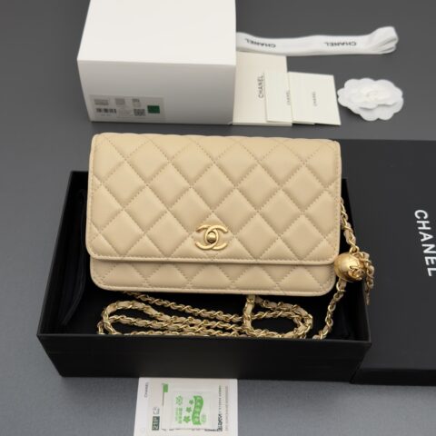 CHANEL 小香进口意大利羊皮 货号:AP1450 杏色羊皮金色五金