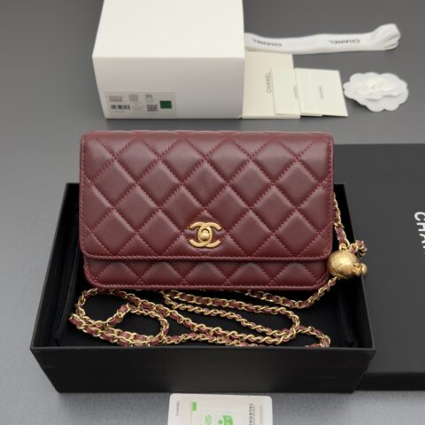 CHANEL 小香进口意大利羊皮 货号:AP1450 酒红色羊皮金色五金