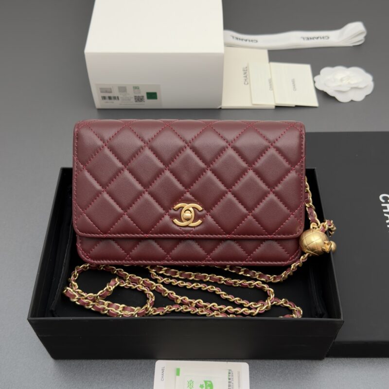 CHANEL 小香进口意大利羊皮 货号:AP1450 酒红色羊皮金色五金