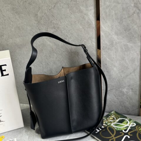 LOEWE Bilbao梯形水桶手袋 0706