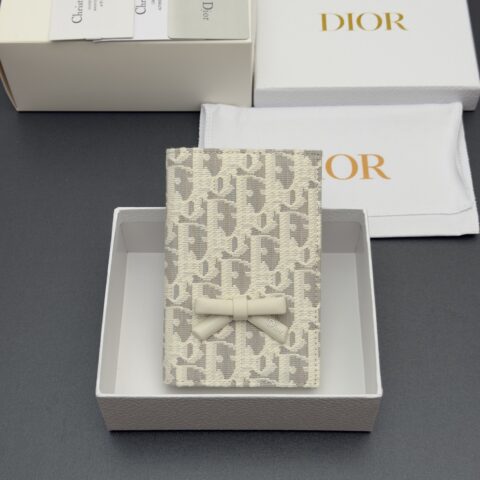 DIOR Promenade 护照套系列 型号：S2505 提花灰/奶白小牛皮