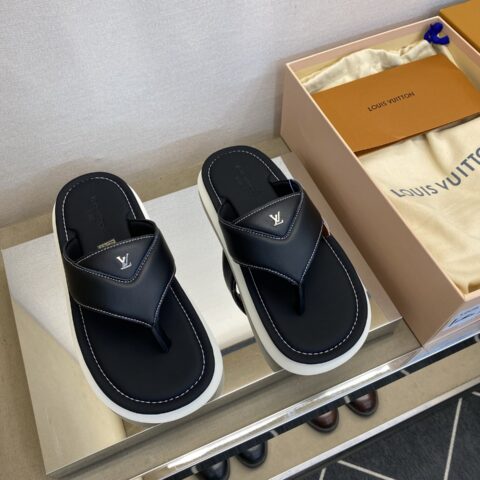 LV 男士拖鞋