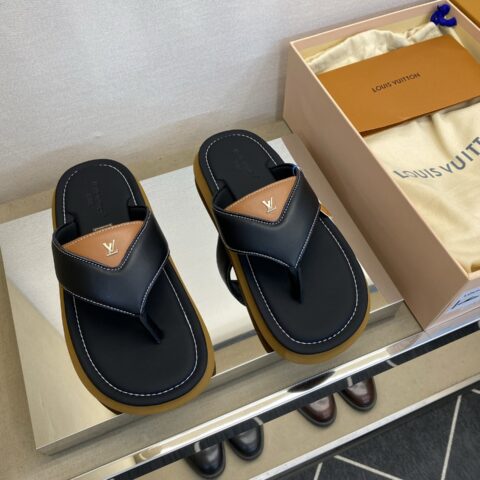 LV 男士拖鞋