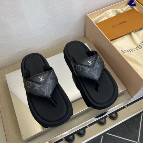 LV 男士拖鞋