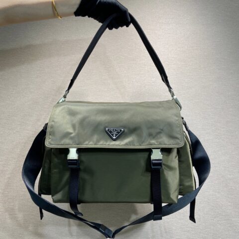 PRADA 新品邮包🎉2VD082森林绿