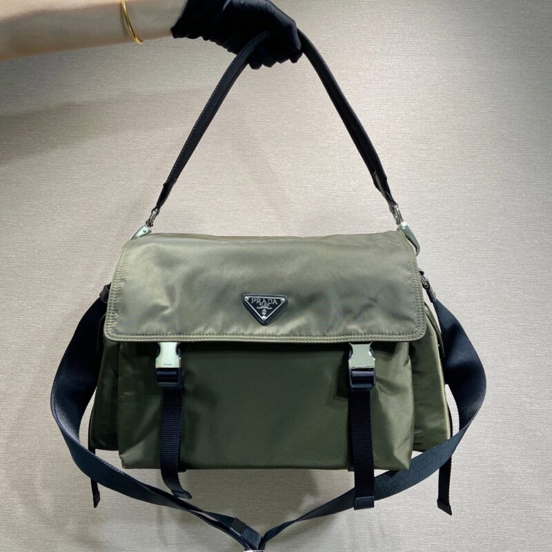 PRADA 新品邮包🎉2VD082森林绿