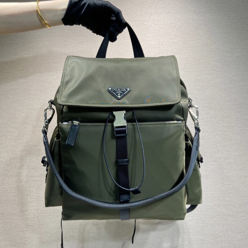 PRADA 新款双肩包🎉2VZ118森林绿