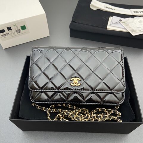 CHANEL 小香进口意大利魚仔醬小牛皮 货号:AP4241光皮黑色皮金色鋼唛