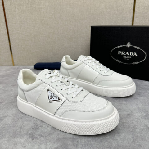 PRADA 最新款厚底休闲运动鞋