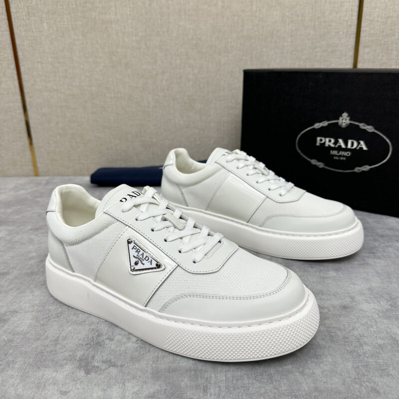 PRADA 最新款厚底休闲运动鞋
