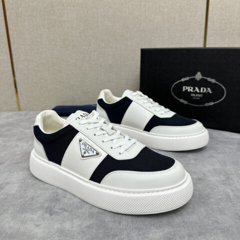 PRADA 最新款厚底休闲运动鞋
