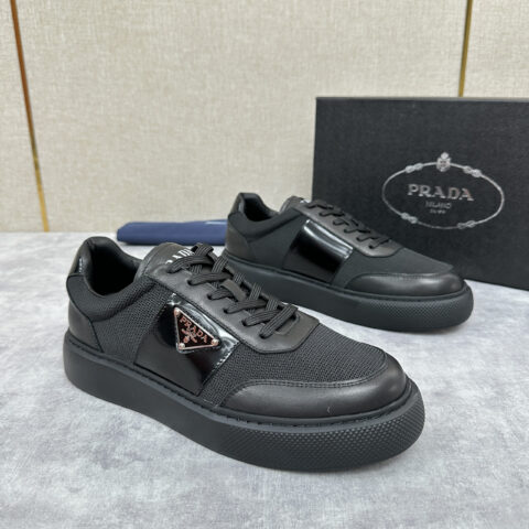 PRADA 最新款厚底休闲运动鞋