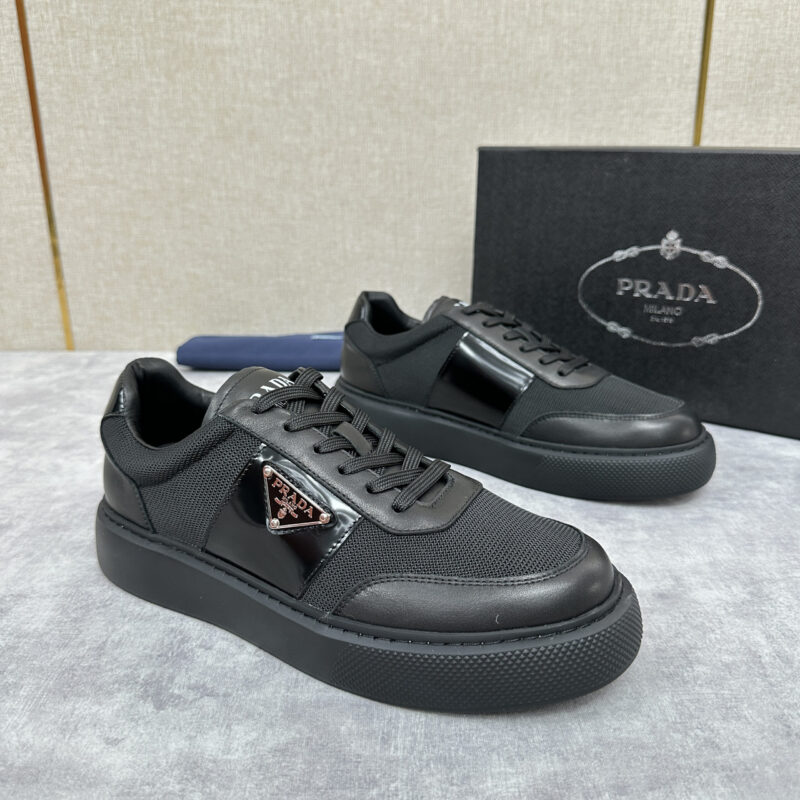 PRADA 最新款厚底休闲运动鞋