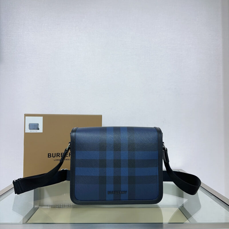 Burberry 最新款邮差 型号1731兰格
