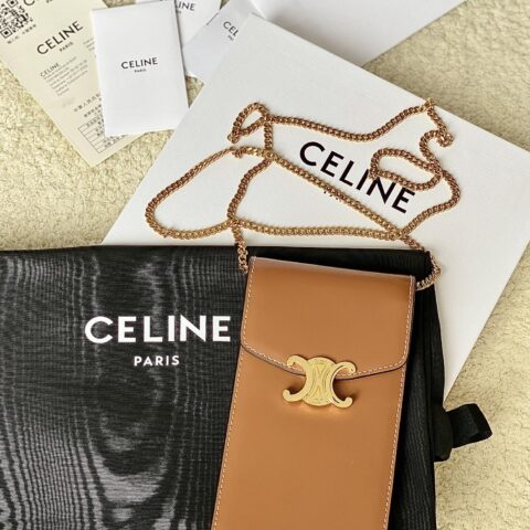 CELINE 早春新品-凯旋门手机包 款号：10J133