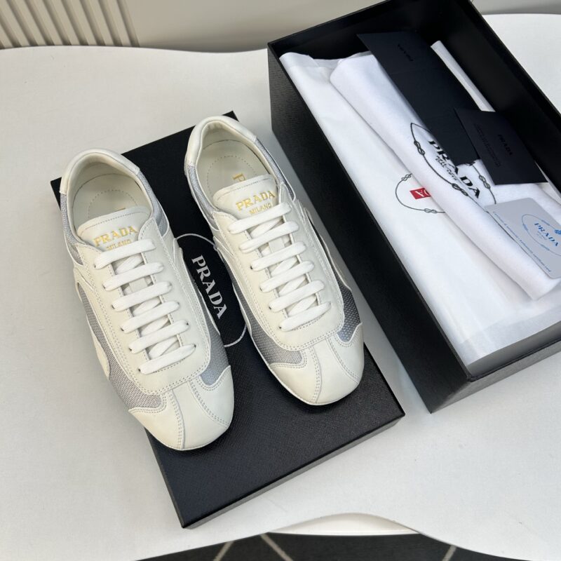 PRADA 男士休闲款