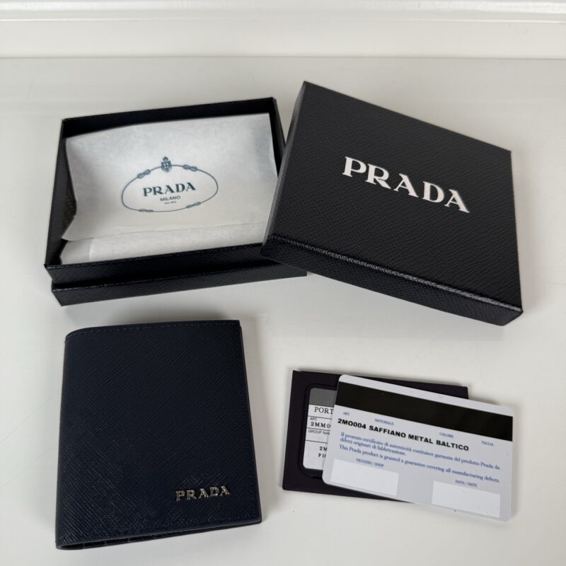 PRADA P家➡️男女通用短款钱包，（深蓝色）型号2MO004