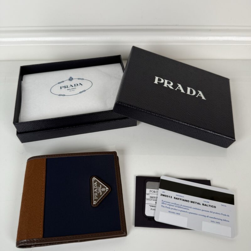 PRADA P家➡️男士短款钱包，型号2M0513