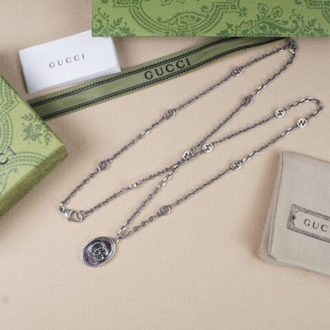 GUCCI 椭圆牌双G复古项链