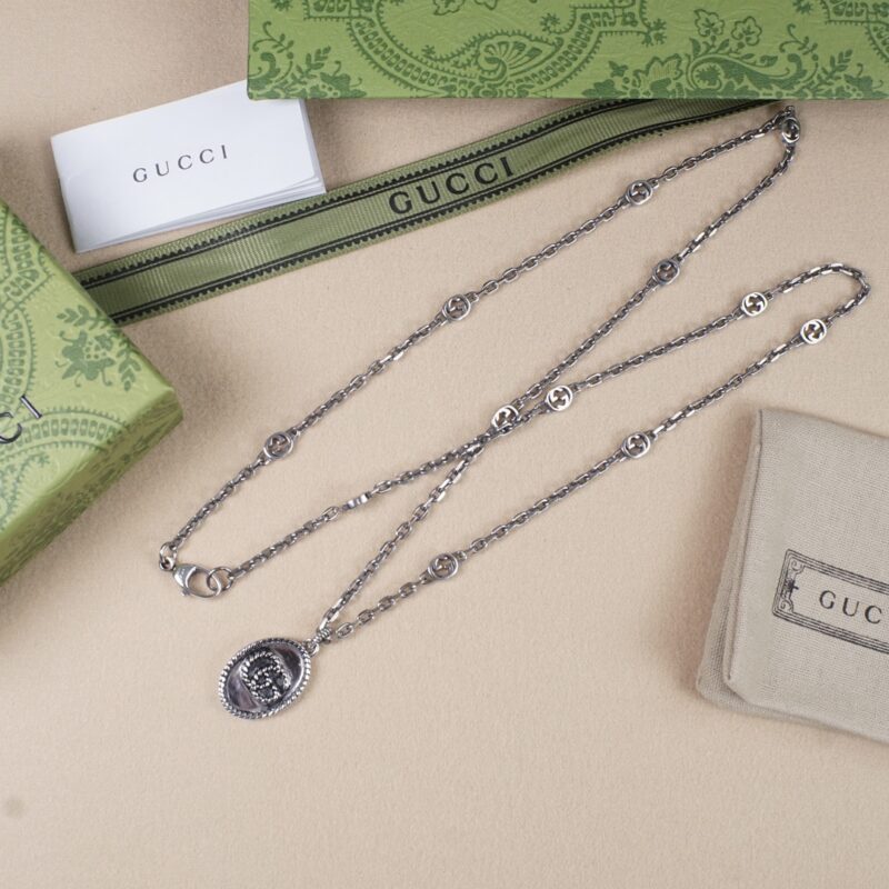 GUCCI 椭圆牌双G复古项链