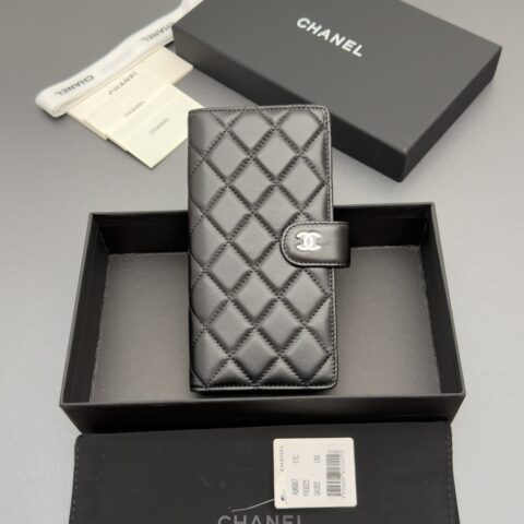 CHANEL 小香长夹卡包系列 编号:96067 黑色羊皮银色五金