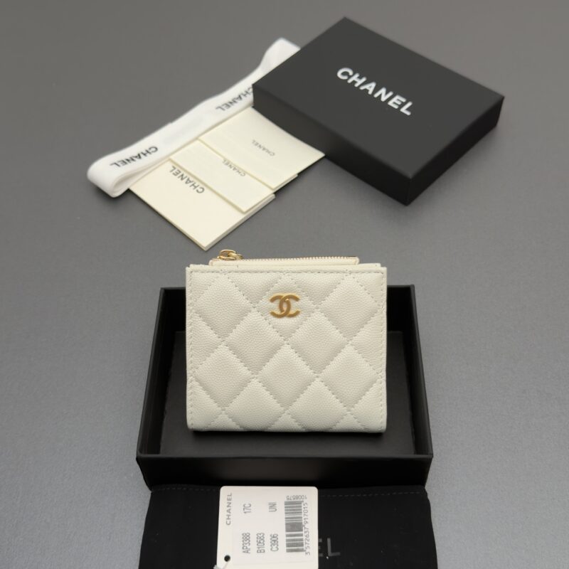 CHANEL 新款系列短款钱包系列 货号:AP3388白色细球纹金色五金