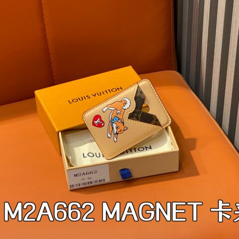 【原单精品】M2A662爱心小狗 磁吸手机卡夹 当季新款 MAGNET 卡夹Monogram Pets 萌宠系列