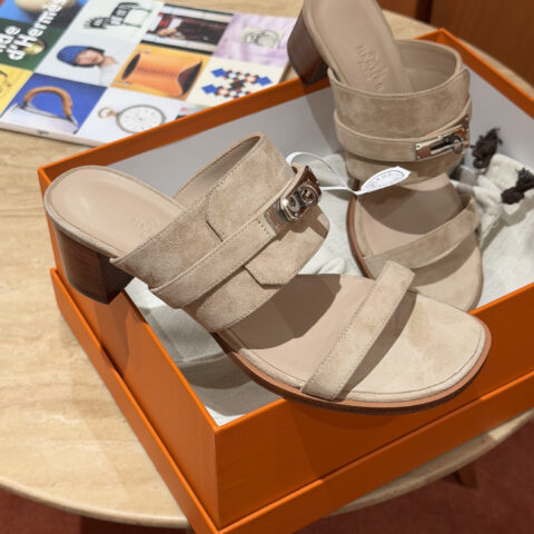 HERMES ：637 Ninon 50凉鞋 编号：  H262127Z D1370