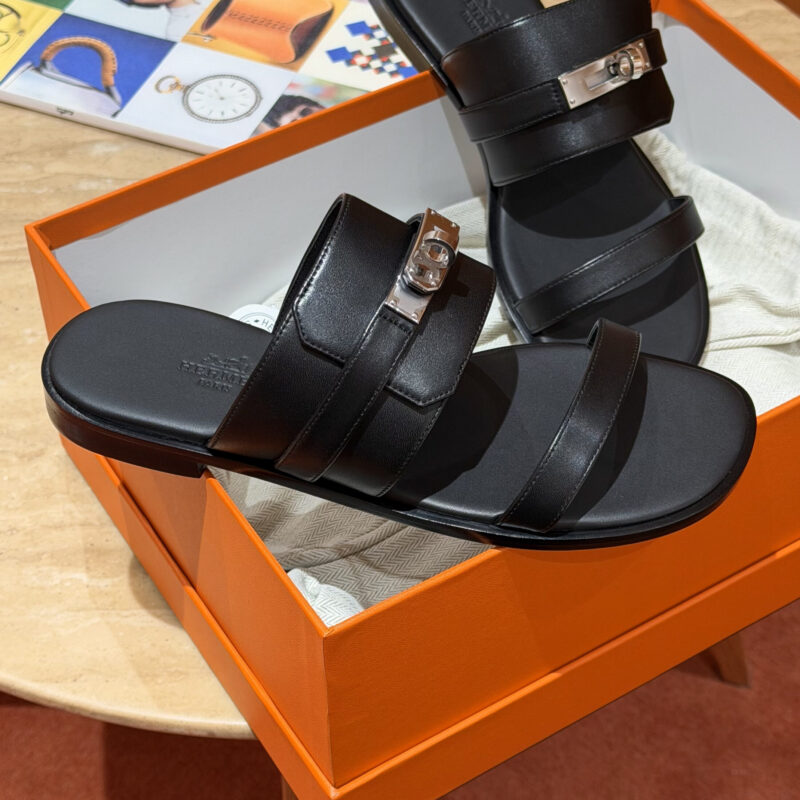 HERMES ：636 Nina凉鞋 编号：  H262123Z 02370