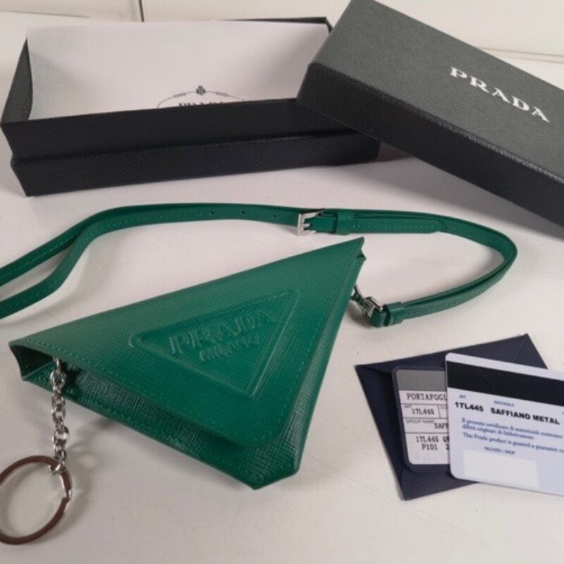Prada 钥匙扣+零钱袋组合 型号:1TL445