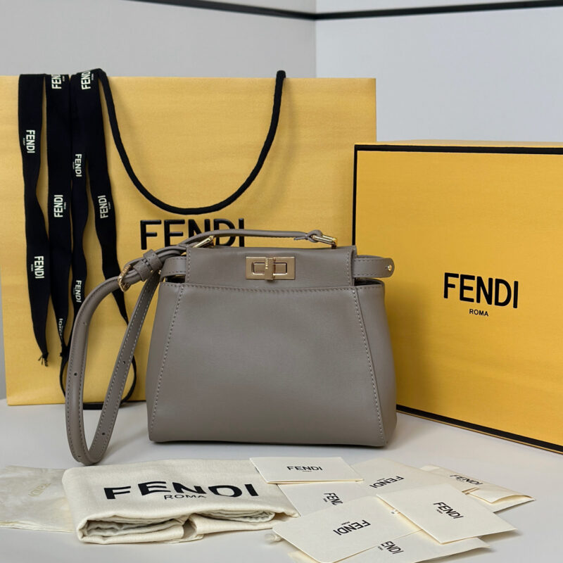 FENDI 新款Mini My Peekaboo款号 8717A