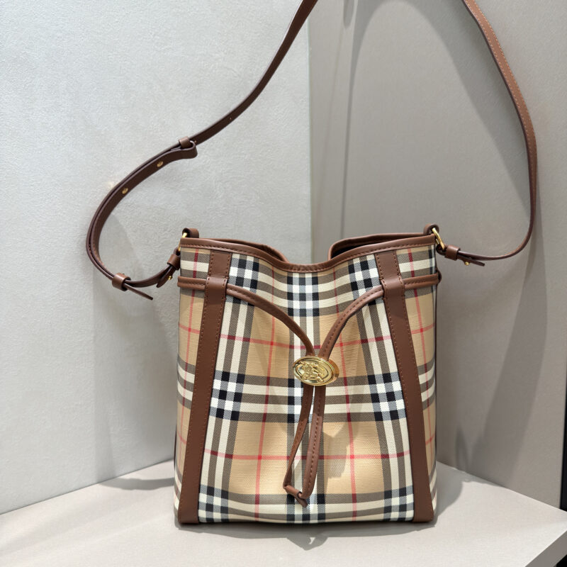 Burberry 格纹印花大号水桶包型号9561