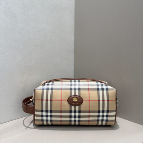 Burberry 精巧旅行收纳袋型号3461
