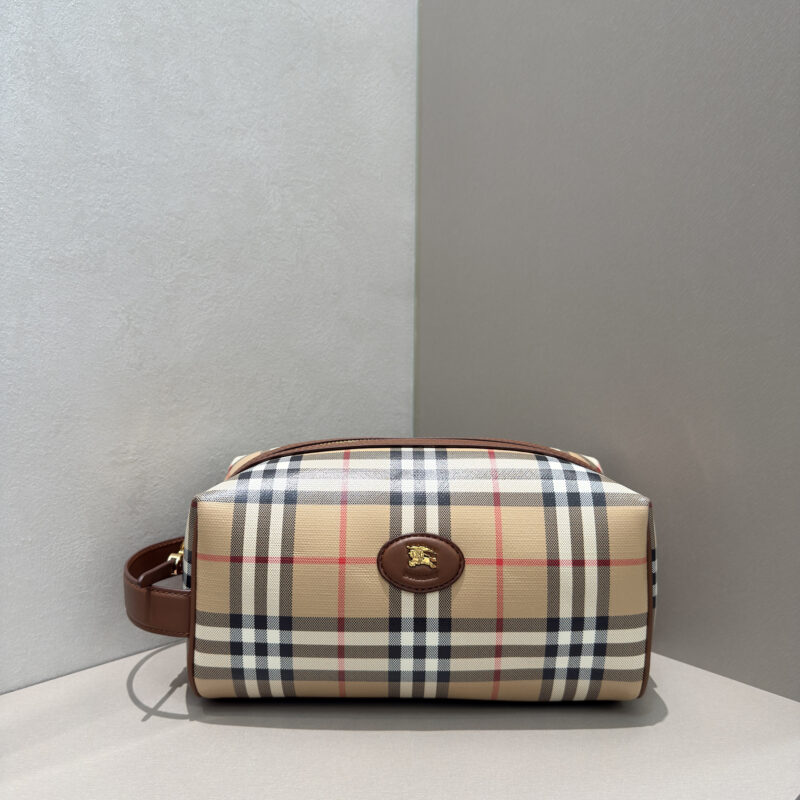 Burberry 精巧旅行收纳袋型号3461