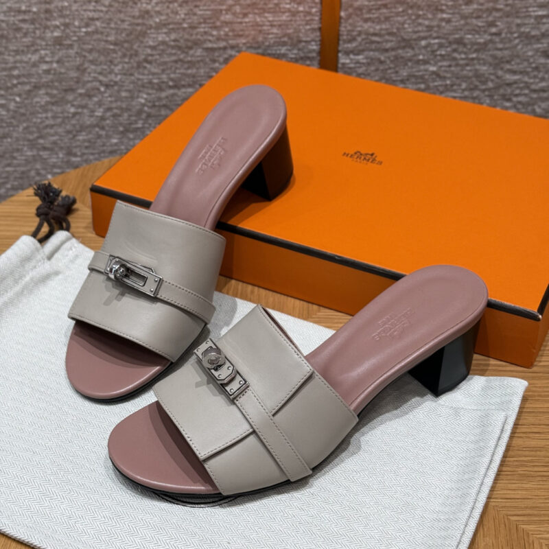 HERMES :187 Gigi kelly高跟鞋 卵石米色/Pebble Beige 银扣