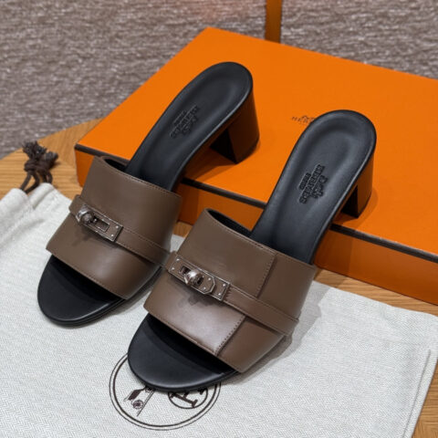 HERMES ：187 Gigi kelly高跟鞋 大象灰/Elephant gray 银扣