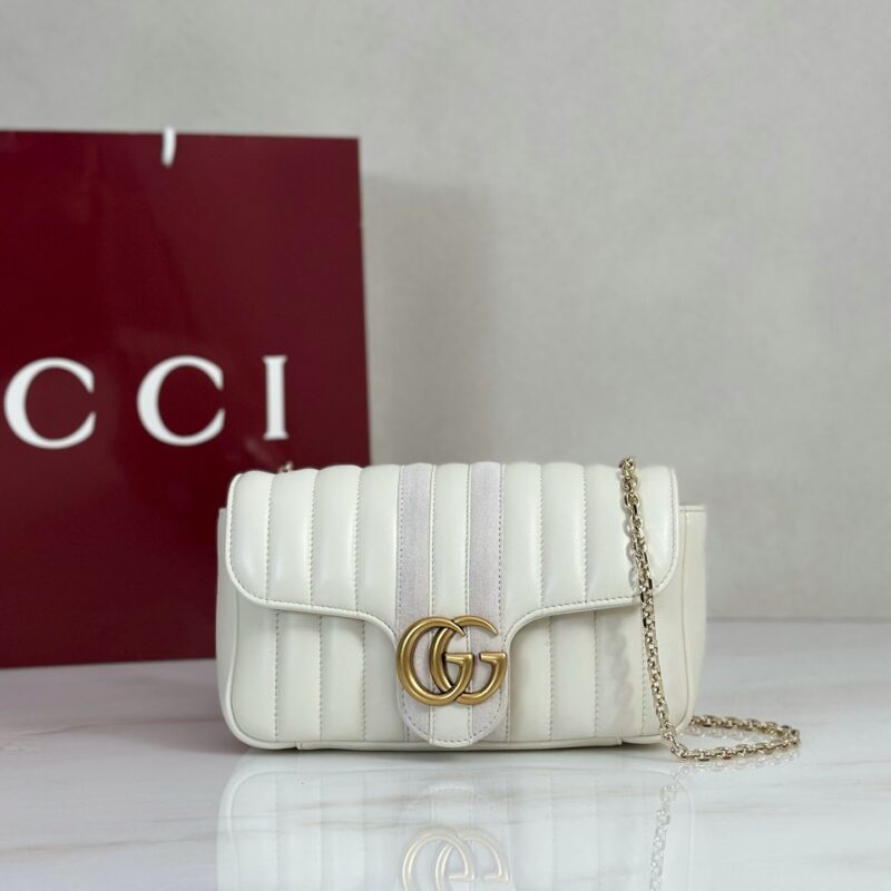 Gucci 款号A006X1白皮磨砂