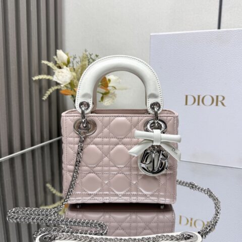 Lady Dior 三格蝴蝶结羊皮戴妃包 粉色