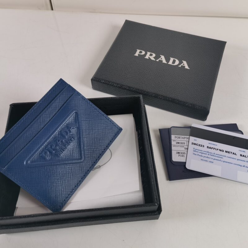 Prada 男女通用十字纹小卡包（蓝色大压唛）型号2MC223