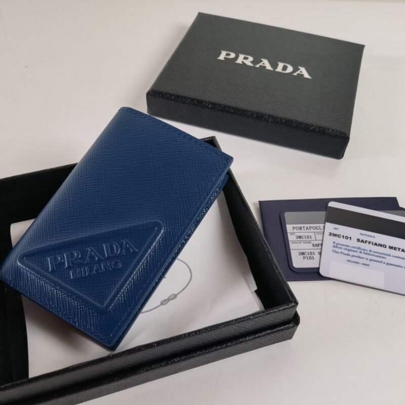 Prada 十字纹男女通用卡夹，（蓝色大压唛）型号2MC101