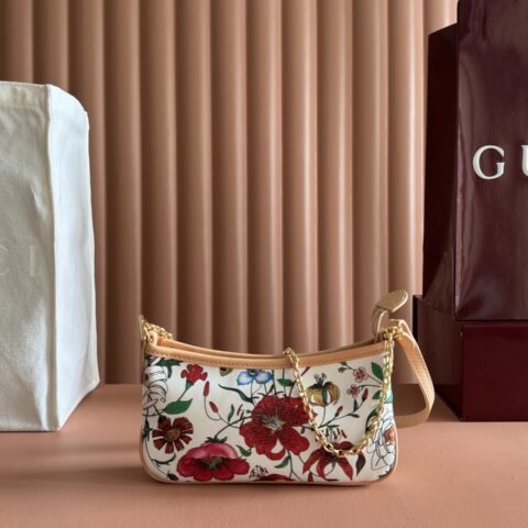 Gucci Flora花卉印花尼龙面料白色 型号：875847