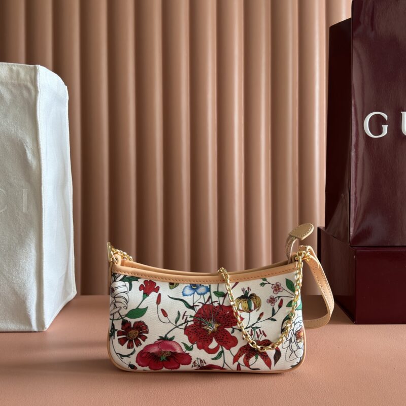 Gucci Flora花卉印花尼龙面料白色 型号:875847